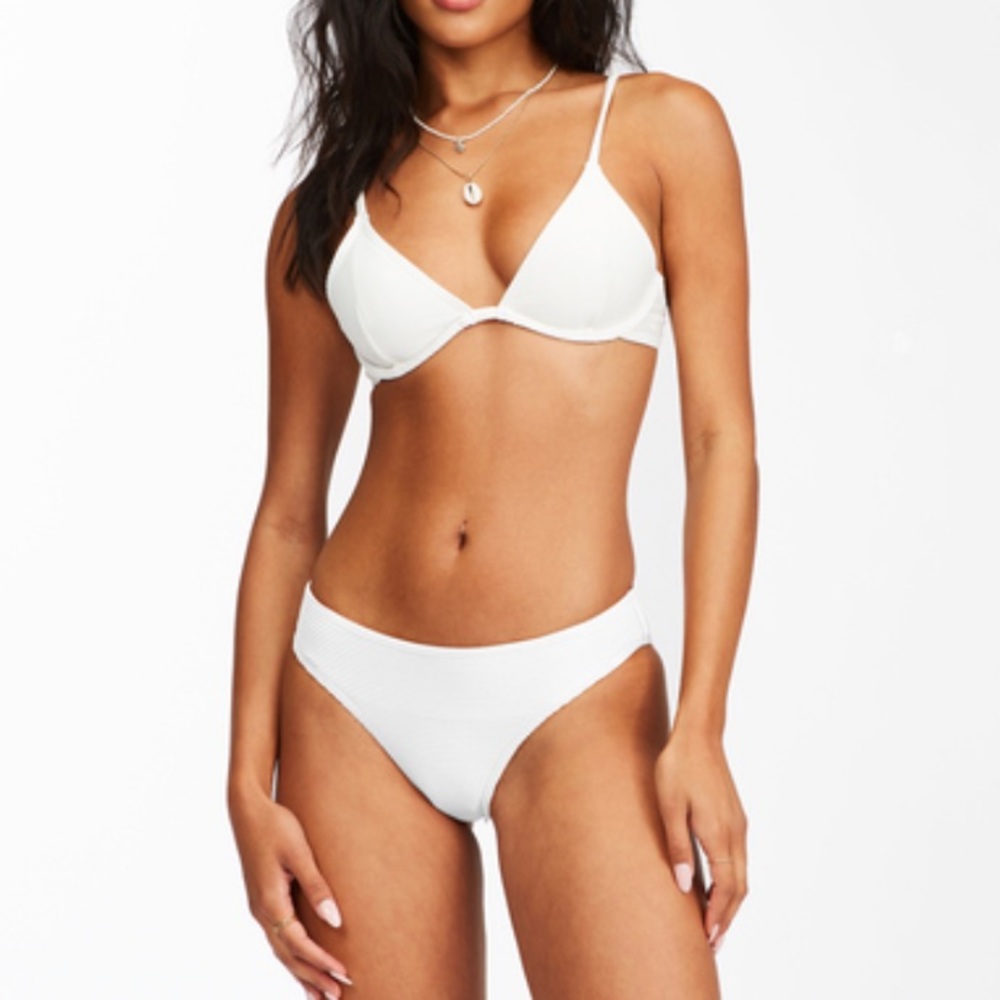 Sea Through Me Tan Lines Reese
BILLABONG